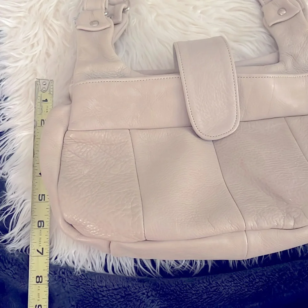 Cream Vintage Leather Hobo Bag. Medium Size Rare Vintage